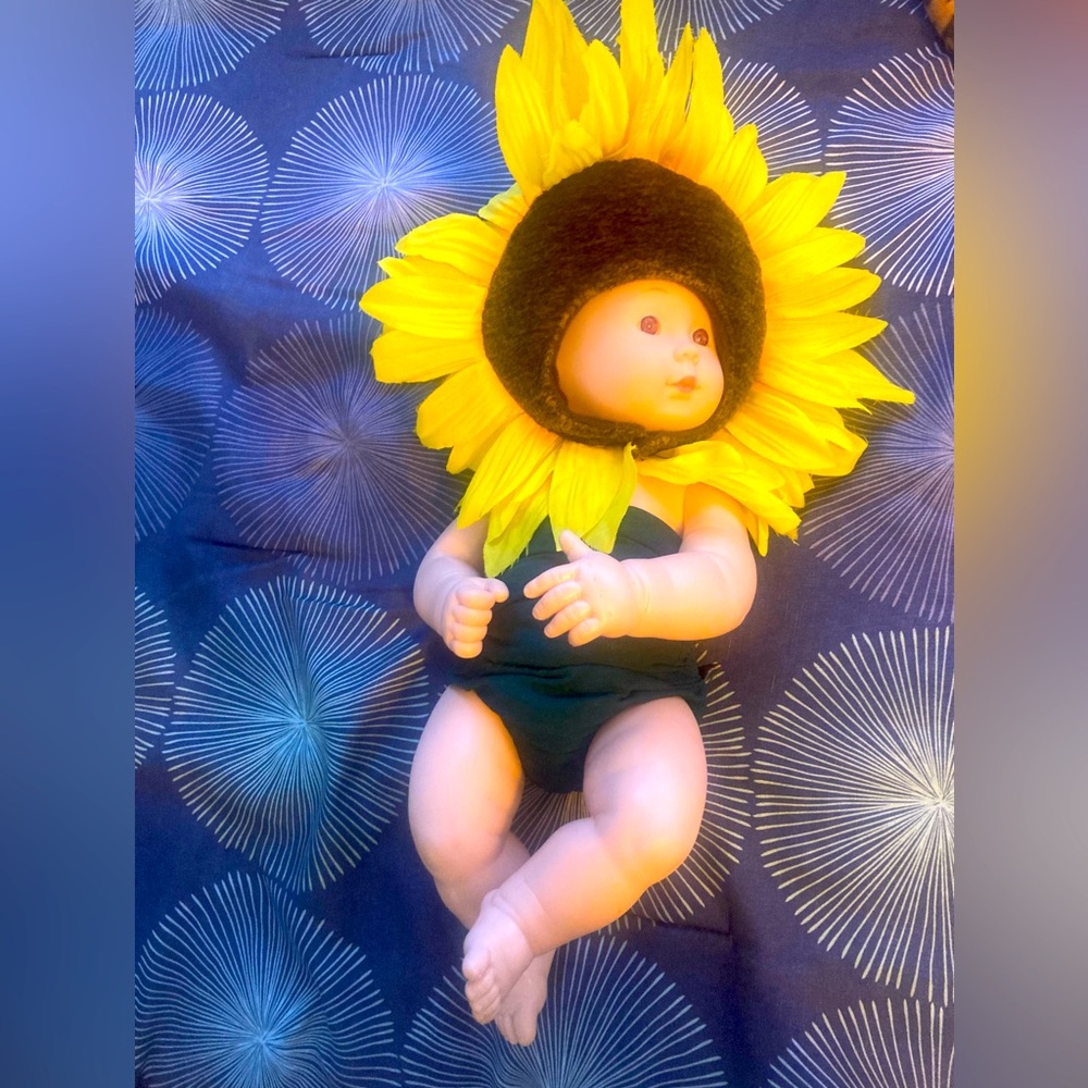 Anne Geddes vintage sunflower doll